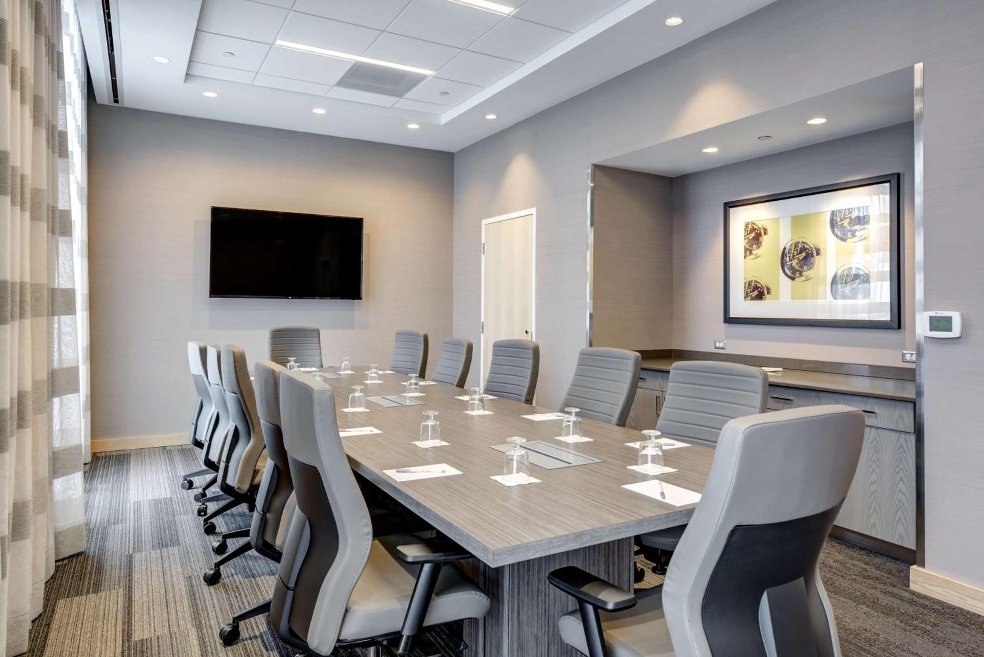 Hampton Inn & Suites Boston/Уолтъм Екстериор снимка